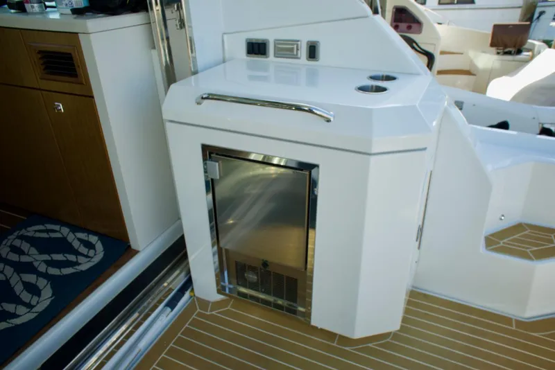 Slide: The Image of Cockpit Icemaker.jpeg - 43