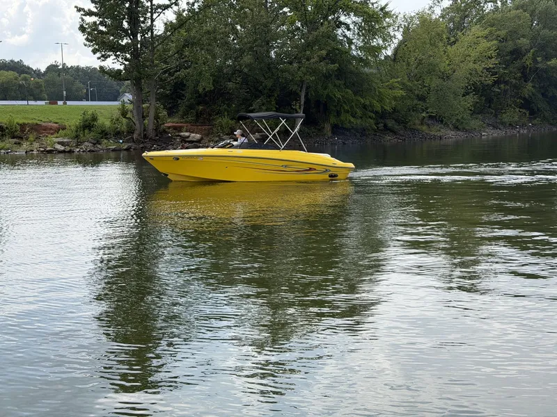Slide: The Image of Four Winns 210 HORIZON 2006 - 6
