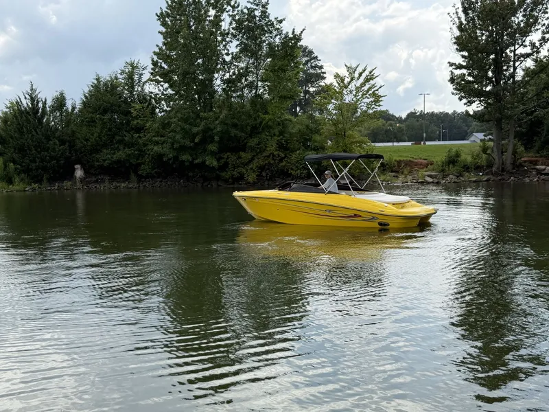 The Image of Four Winns 210 HORIZON 2006 - 0