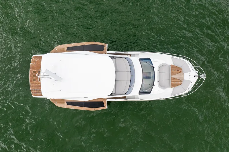 Slide: The Image of Galeon 520FLY 2027 - 55