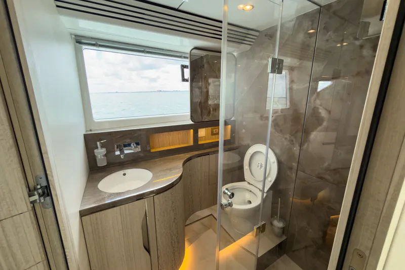 Slide: The Image of Galeon 520FLY 2027 - 49