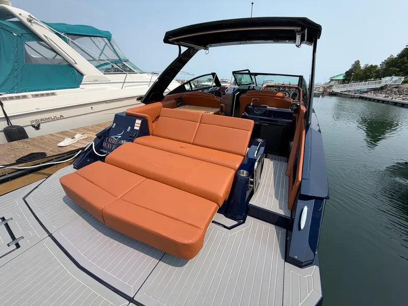 Slide: The Image of Cruisers 338 SOUTH BEACH 2022 - 4