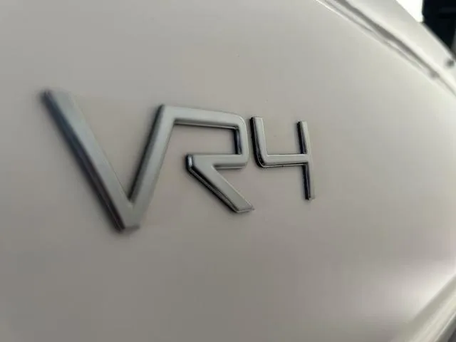 Slide: The Image of Bayliner VR4 BOWRIDER 2023 - 5