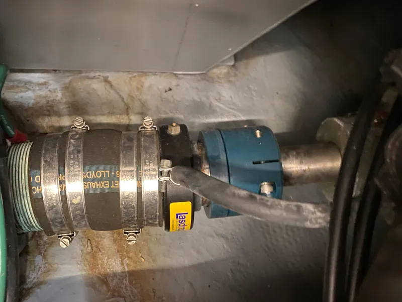 Slide: The Image of Blackfin 29 Flybridge 1988 - 100