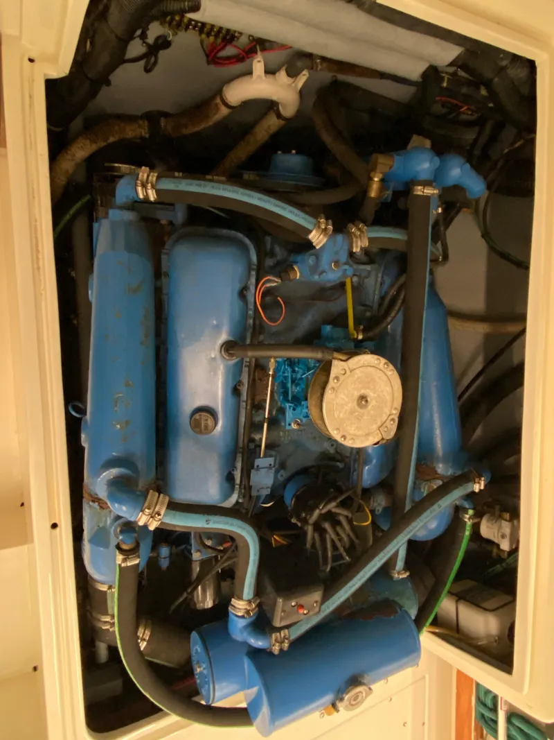 Slide: The Image of Blackfin 29 Flybridge 1988 - 110