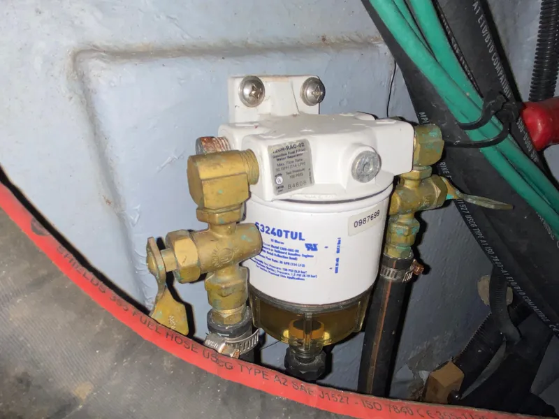 Slide: The Image of Blackfin 29 Flybridge 1988 - 111