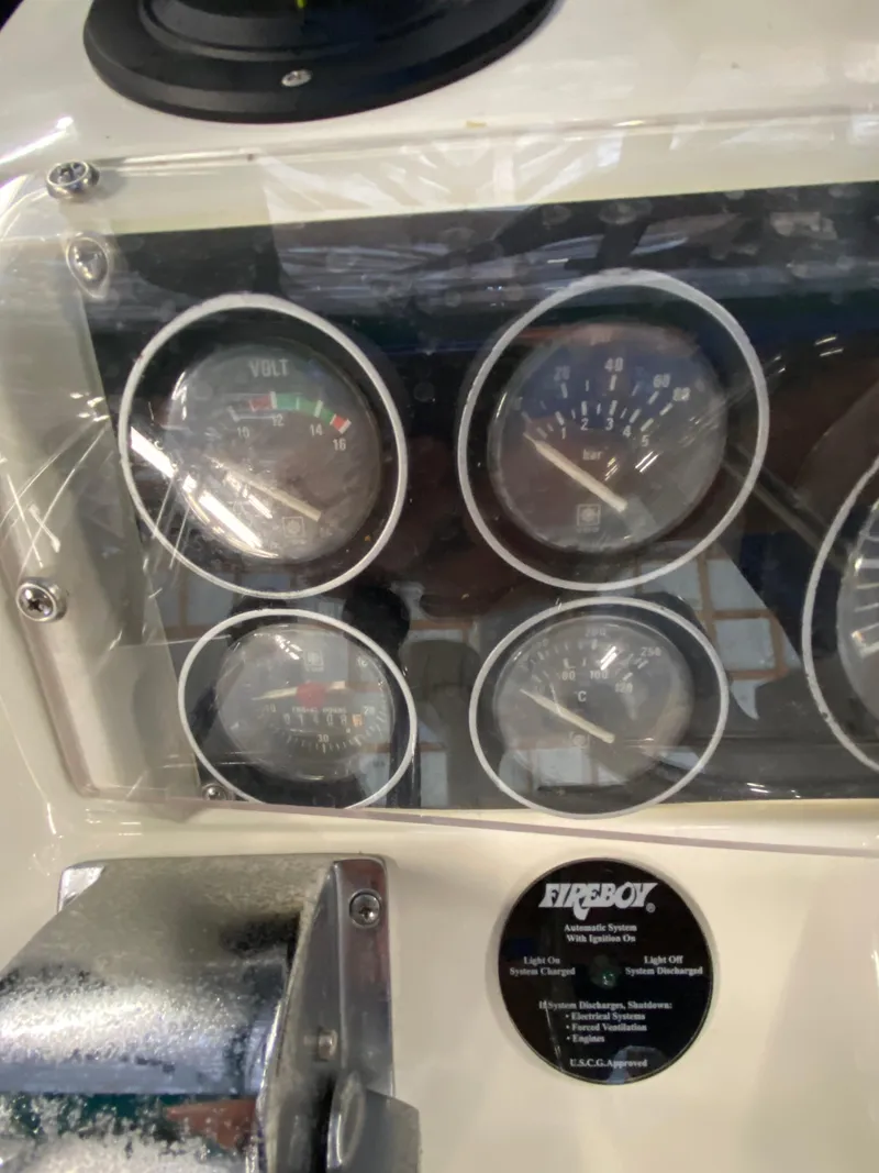 Slide: The Image of Blackfin 29 Flybridge 1988 - 52