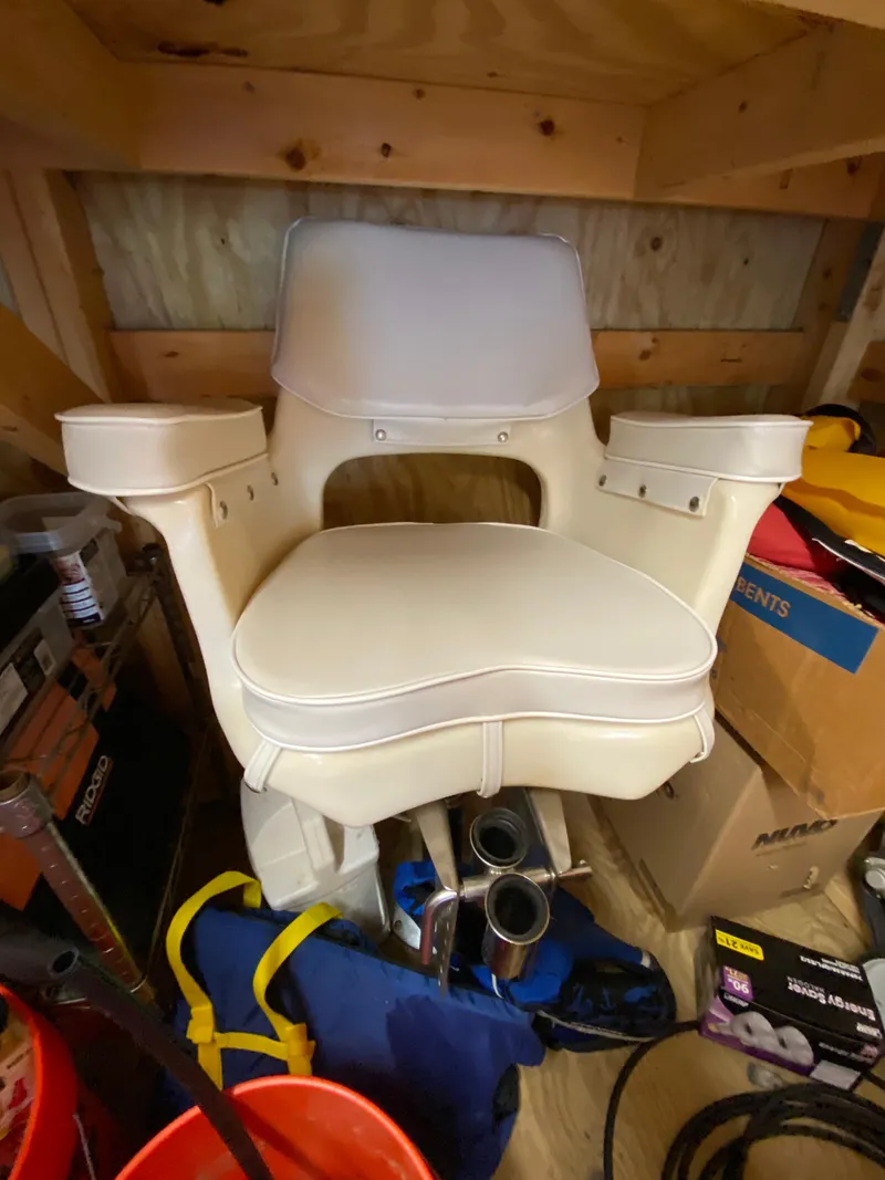 Slide: The Image of Blackfin 29 Flybridge 1988 - 67