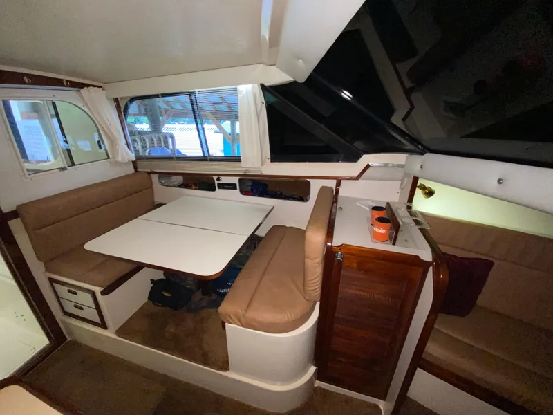 Slide: The Image of Blackfin 29 Flybridge 1988 - 83