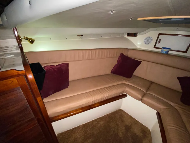 Slide: The Image of Blackfin 29 Flybridge 1988 - 84