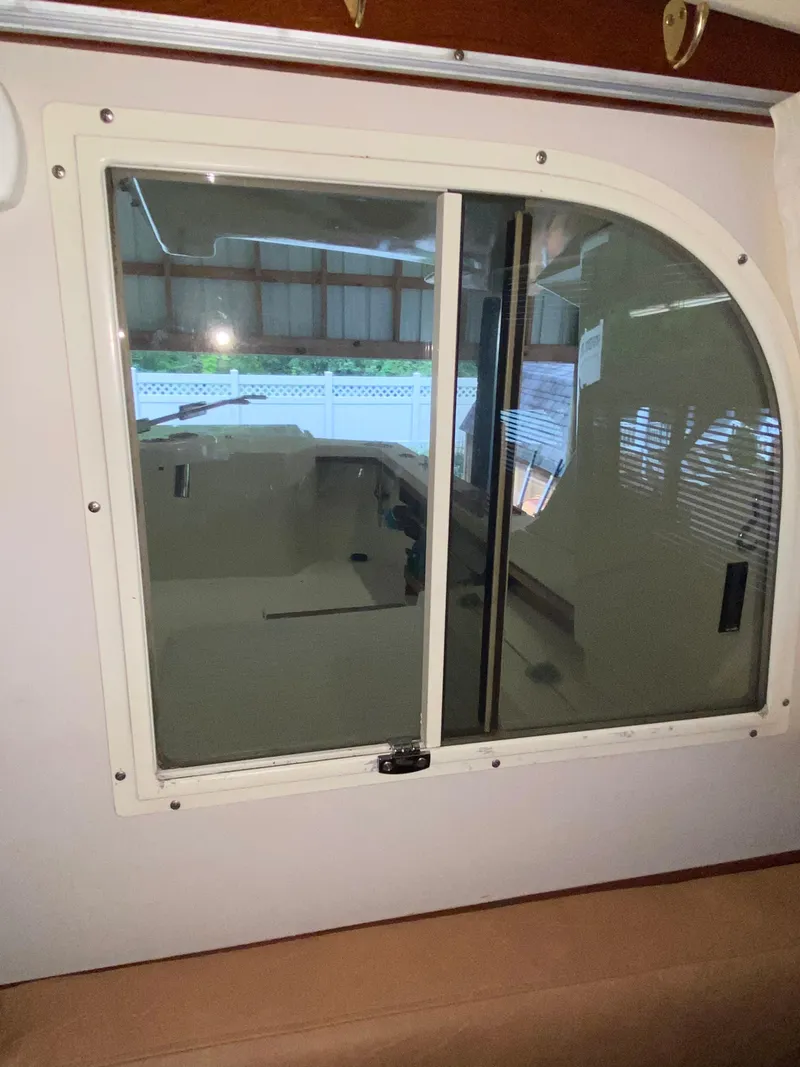 Slide: The Image of Blackfin 29 Flybridge 1988 - 85