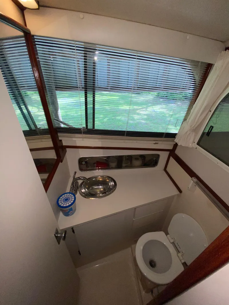 Slide: The Image of Blackfin 29 Flybridge 1988 - 87