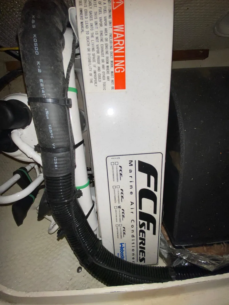 Slide: The Image of Blackfin 29 Flybridge 1988 - 90