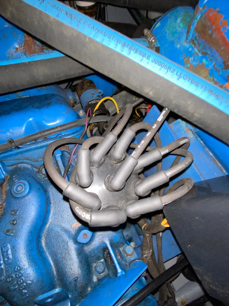 Slide: The Image of Blackfin 29 Flybridge 1988 - 99