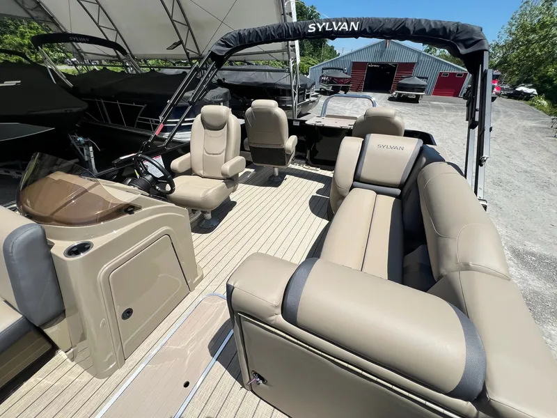 Slide: The Image of Sylvan X3 Party Fish Tritoon 2026 - 14