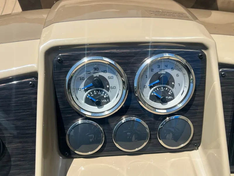 Slide: The Image of Sylvan X3 Party Fish Tritoon 2026 - 28