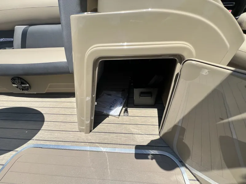 Slide: The Image of Sylvan X3 Party Fish Tritoon 2026 - 3