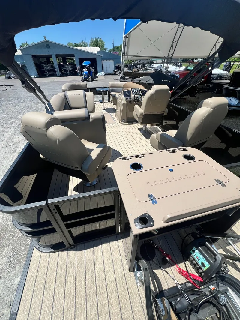 Slide: The Image of Sylvan X3 Party Fish Tritoon 2026 - 33