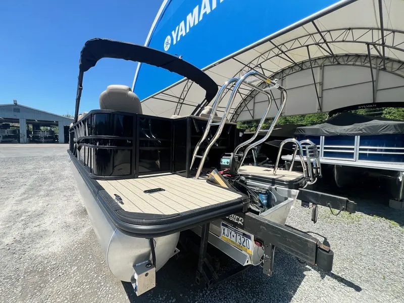 Slide: The Image of Sylvan X3 Party Fish Tritoon 2026 - 4