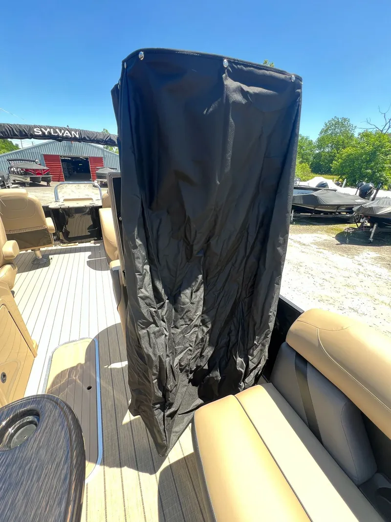 Slide: The Image of Sylvan X3 Party Fish Tritoon 2026 - 9