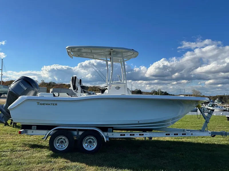 Slide: The Image of Tidewater 210 LXF 2025 - 16