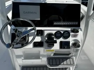 Slide: The Image of Tidewater 210 LXF 2025 - 24