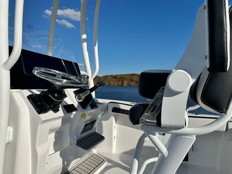 Slide: The Image of Tidewater 210 LXF 2025 - 5