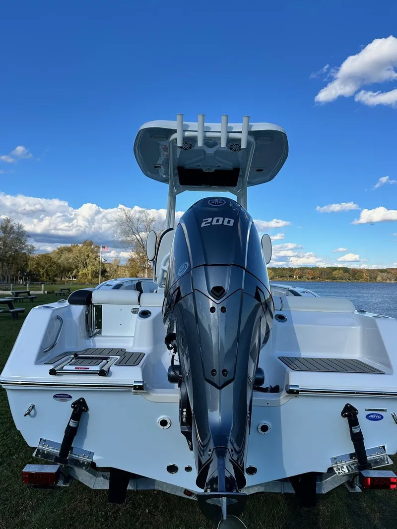 Slide: The Image of Tidewater 210 LXF 2025 - 8