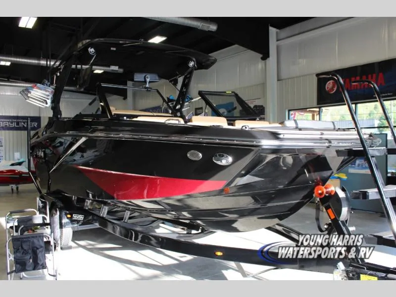 The Image of Heyday Wake Boats H22 2026 - 0