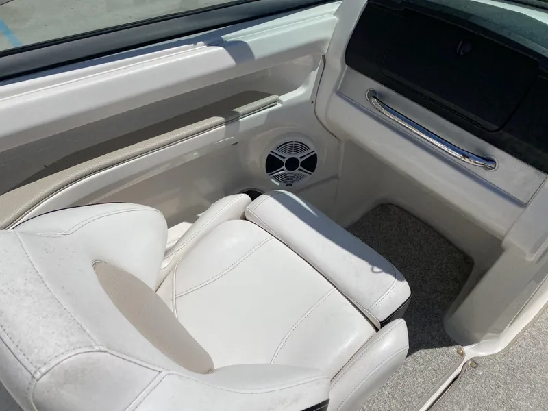 Slide: The Image of Chaparral SSi Sport Boat 206 2011 - 11