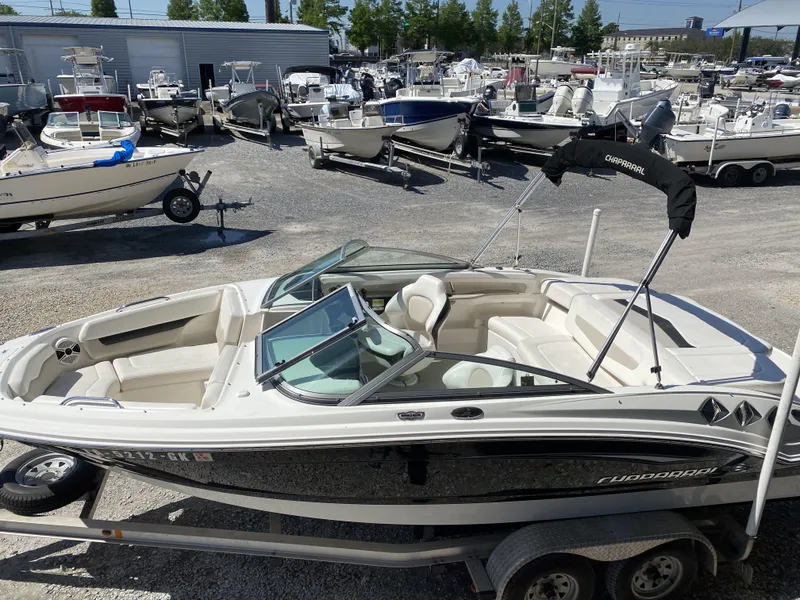 Slide: The Image of Chaparral SSi Sport Boat 206 2011 - 16