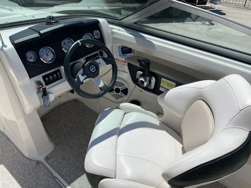 Slide: The Image of Chaparral SSi Sport Boat 206 2011 - 20