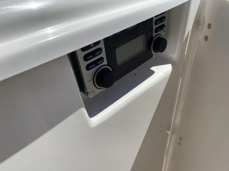 Slide: The Image of Chaparral SSi Sport Boat 206 2011 - 23