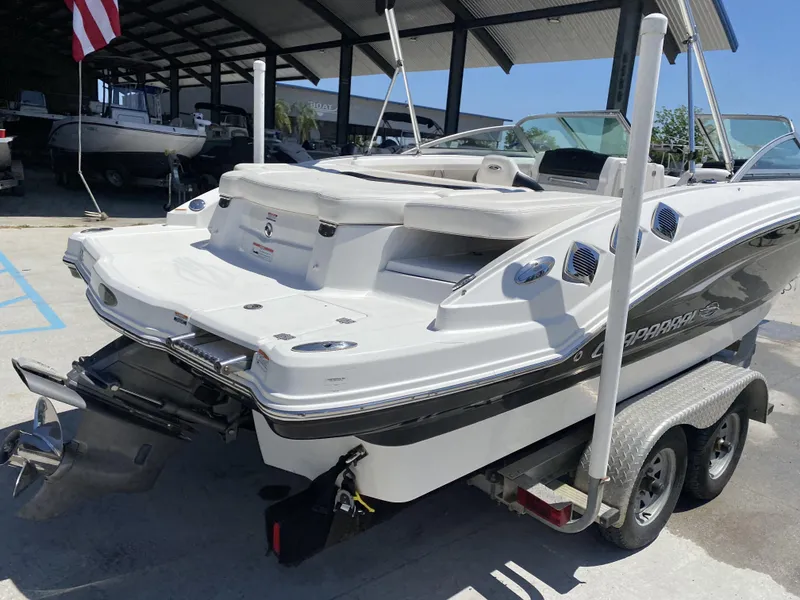 Slide: The Image of Chaparral SSi Sport Boat 206 2011 - 4