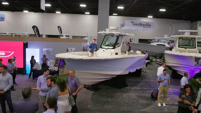 Slide: The Image of Boston Whaler 290 Outrage  2027 - 5