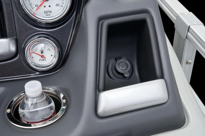 Slide: The Image of Ranger Reata 220C - 28