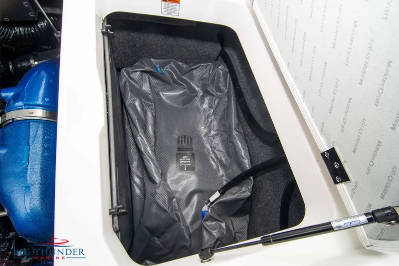 Slide: The Image of MasterCraft NXT22 2023 - 52