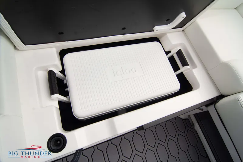 Slide: The Image of MasterCraft NXT22 2023 - 56