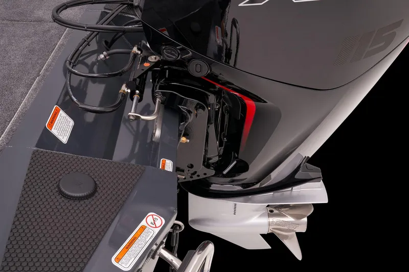 Slide: The Image of 2023 Ranger RT188P boat engine and transom close-up. - 20