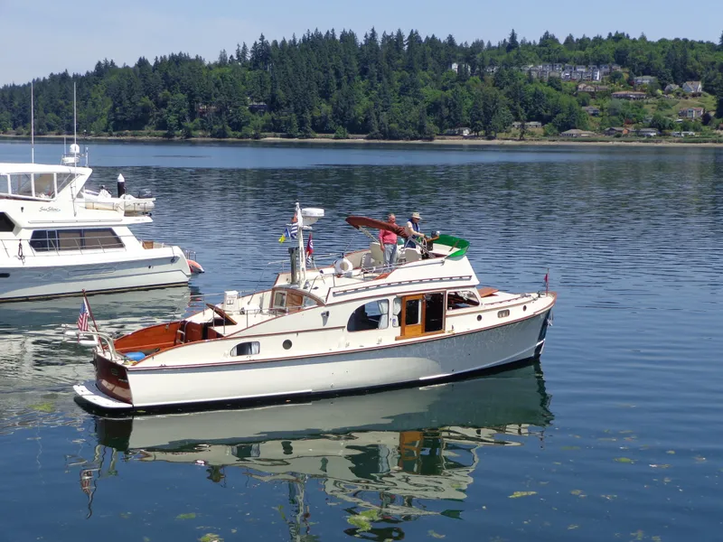 Slide: The Image of Monk Flybridge Sedan 1946 - 82