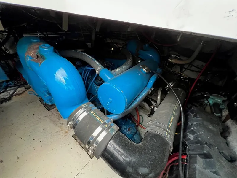 Slide: The Image of Tiara Yachts 3300 Open - 22