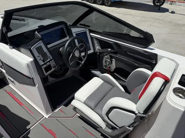 Slide: The Image of Supra SA 550 2023 - 13