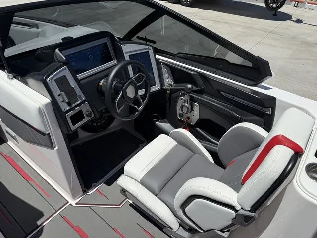 Slide: The Image of Supra SA 550 2023 - 17