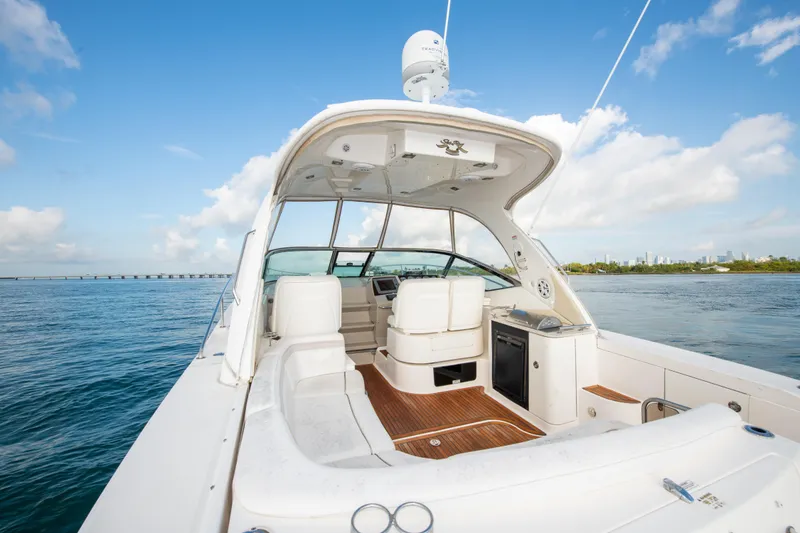 Slide: The Image of 2009 Sea Ray 350 Sundancer boat interior with ocean view. - 21