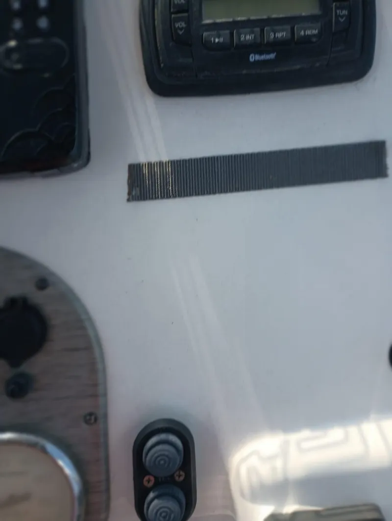 Slide: The Image of Control panel of a 2014 Carolina Skiff Sea Skiff 21 boat. - 38