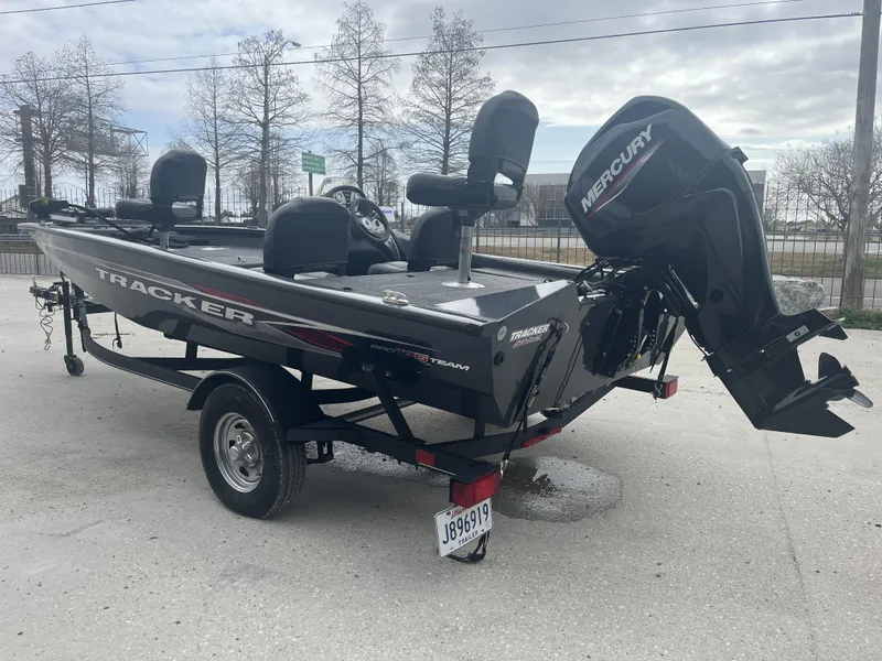 Slide: The Image of Tracker Pro Team 175 TF 2022 - 9