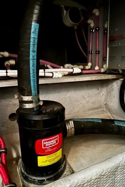 Slide: The Image of Silverton 392 Motor Yacht 2000 - 53