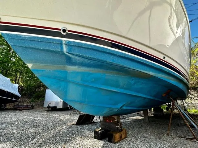 Slide: The Image of Silverton 392 Motor Yacht 2000 - 59