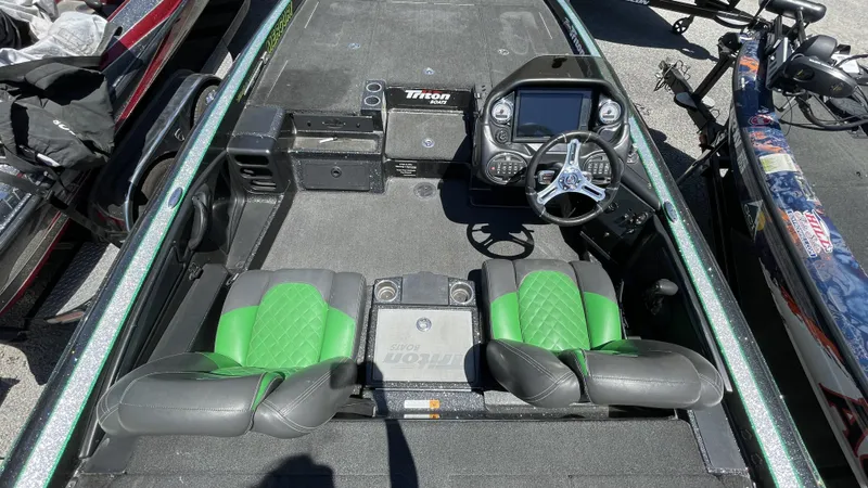 Slide: The Image of Triton 21 TrX 2018 - 17