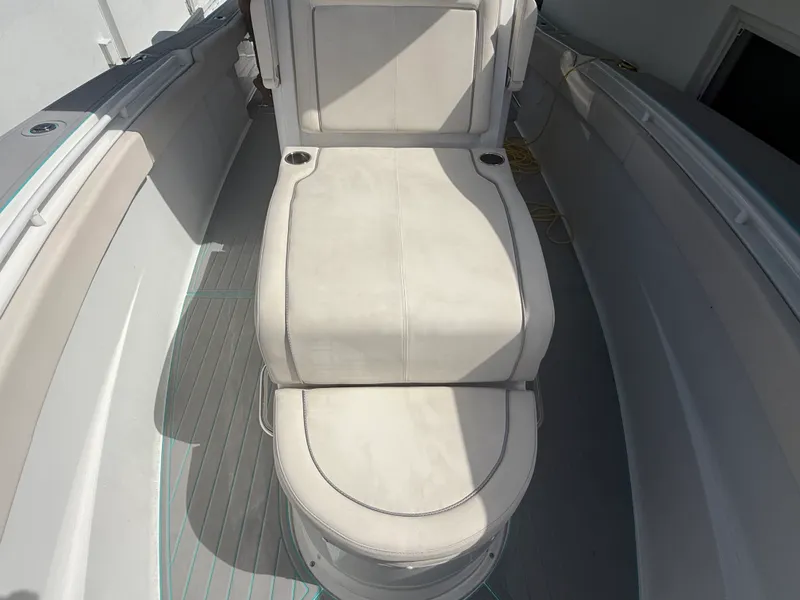 Slide: The Image of Sea Hunt GAMEFISH 28 CB 2024 - 21
